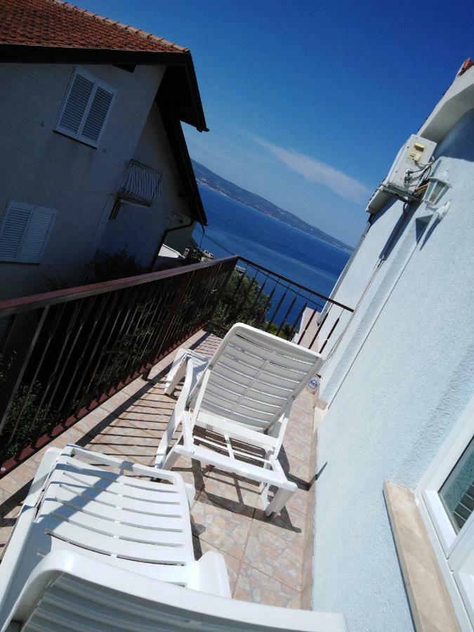 Apartman Rodic Омиш Экстерьер фото