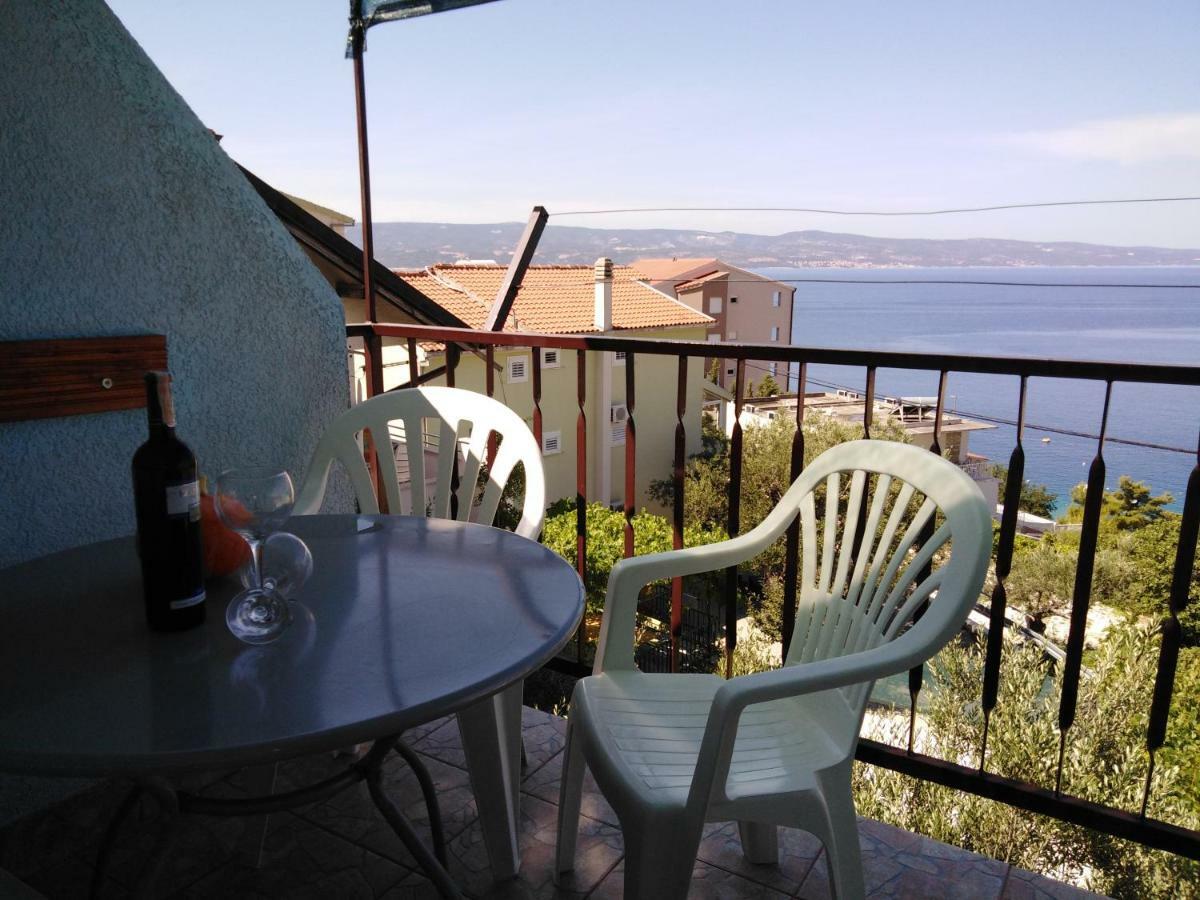 Apartman Rodic Омиш Экстерьер фото