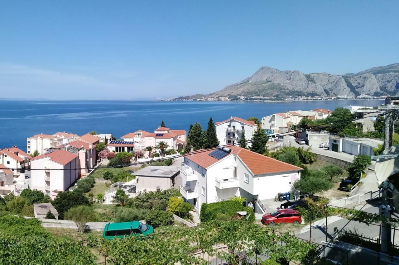 Apartman Rodic Омиш Экстерьер фото